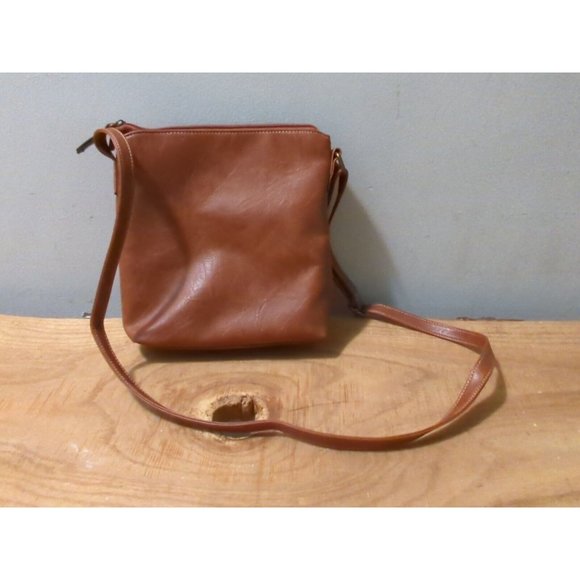 B.O.C. Born Concept Brown Leather Shoulder Strap Bag With Pocketd - Picture 6 of 7